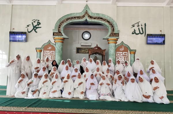 Istighasah dan Zikir Rusydatul Ummah Cabang 08 PUP bersama MT. Al-Hananah.